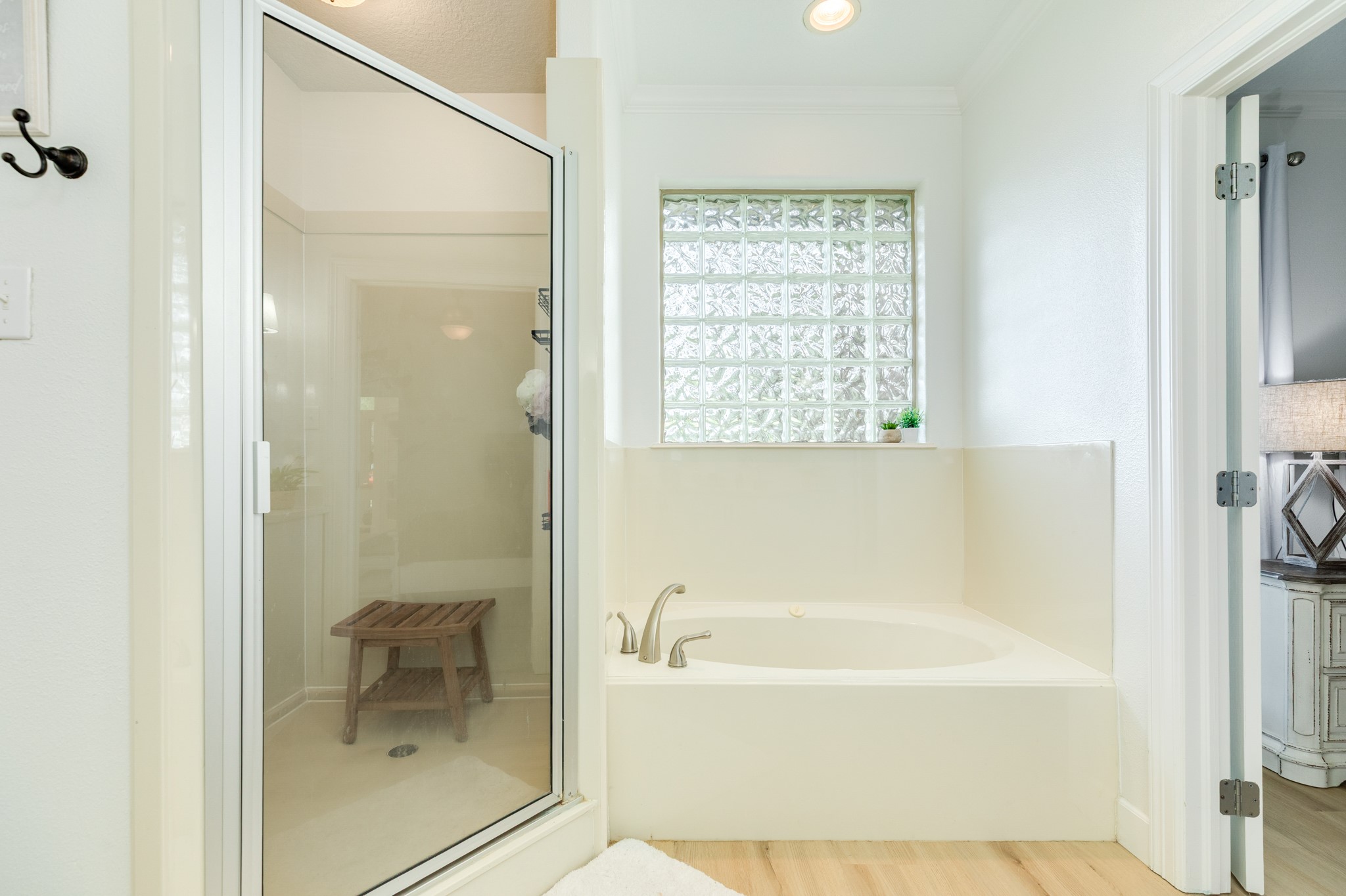 52 English Oak Court Property Photo 28