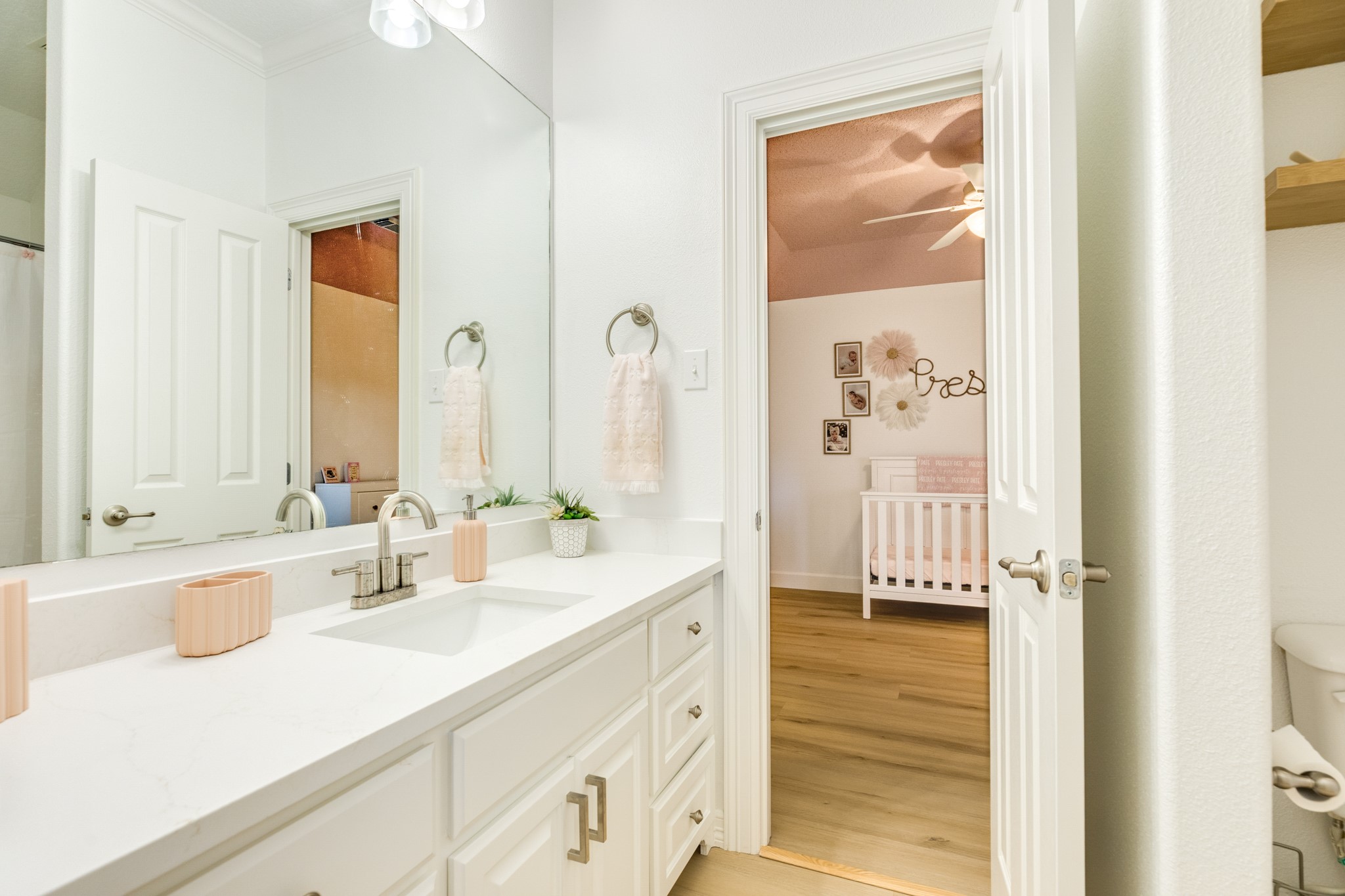 52 English Oak Court Property Photo 32