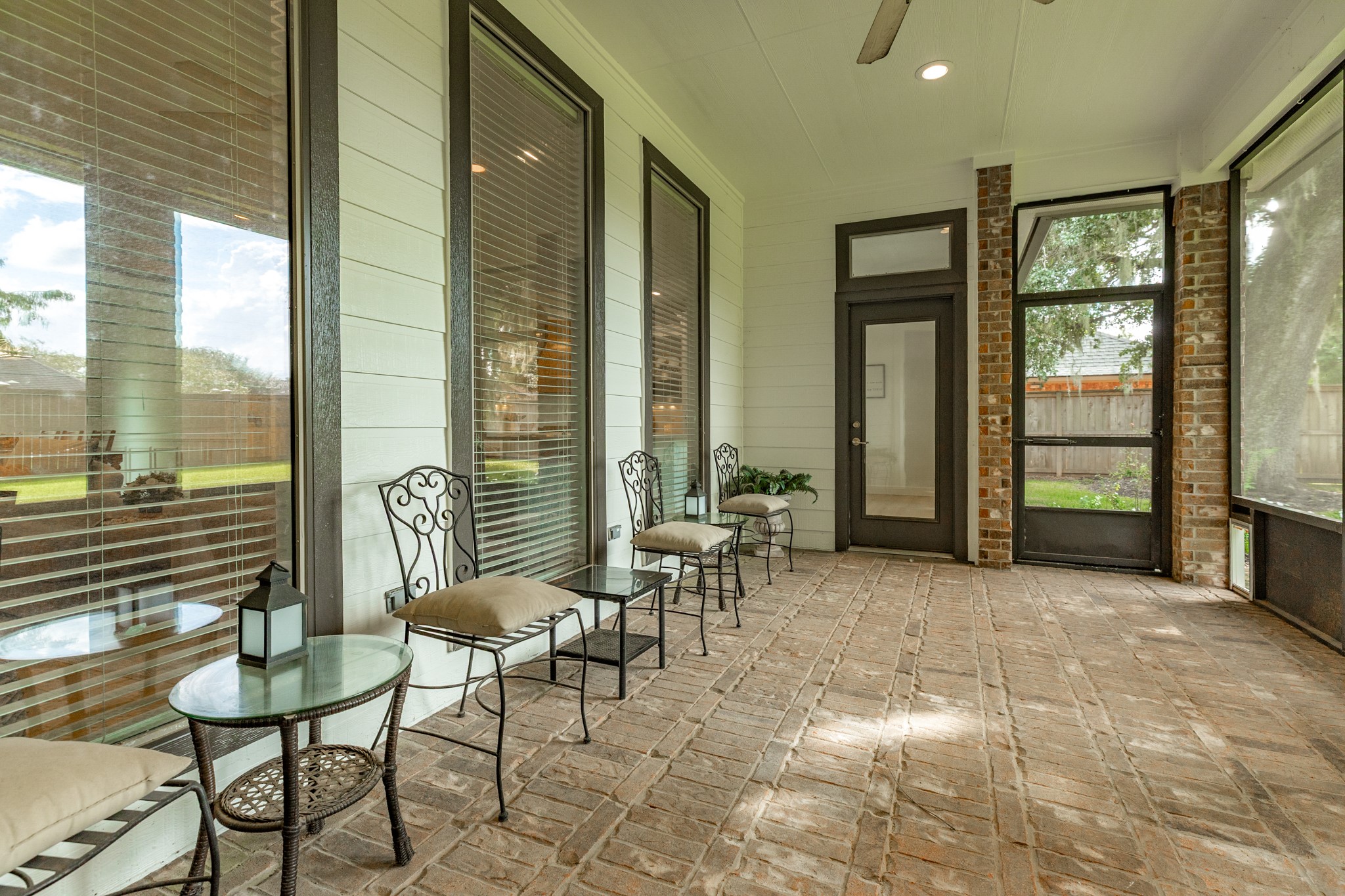 52 English Oak Court Property Photo 33