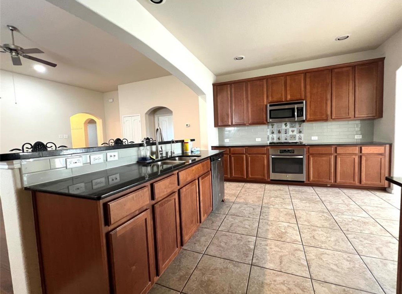 3007 Pennfield Park Court Property Photo 4