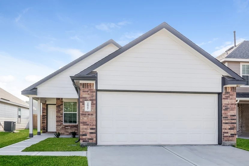 2827 Briggs Drive Property Photo 1