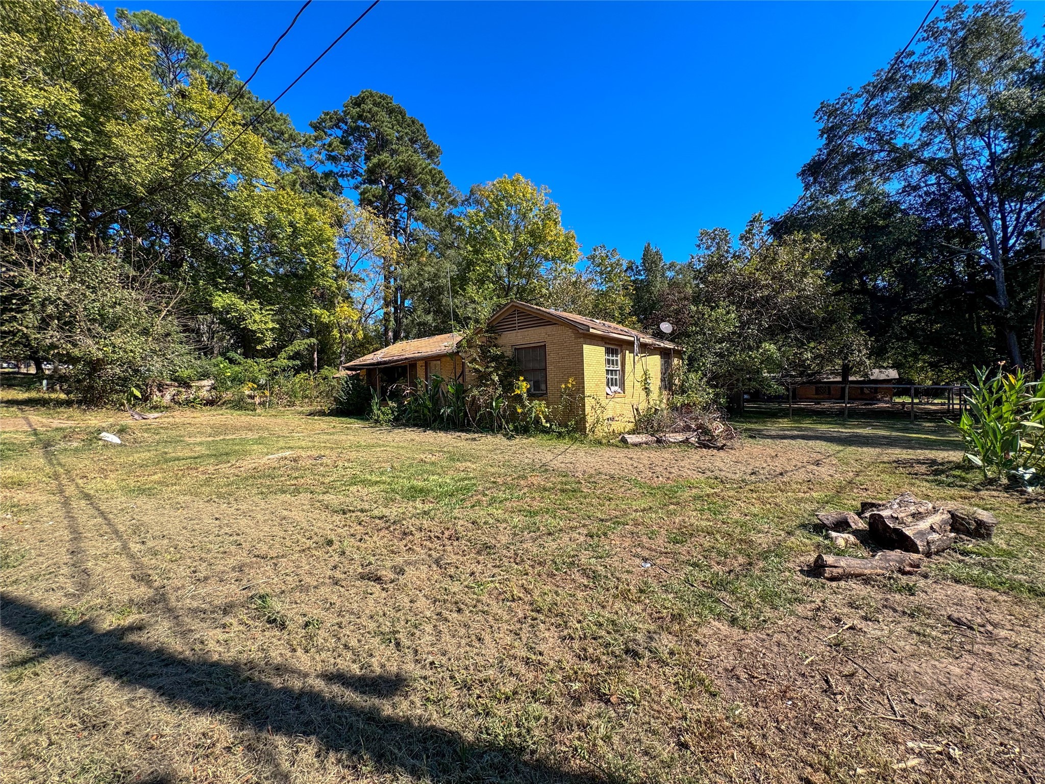 202 Maple Street Property Photo