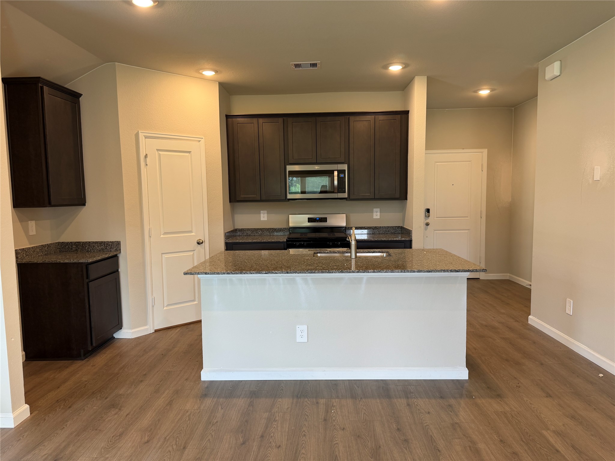 1004 Legrand Street Property Photo 2