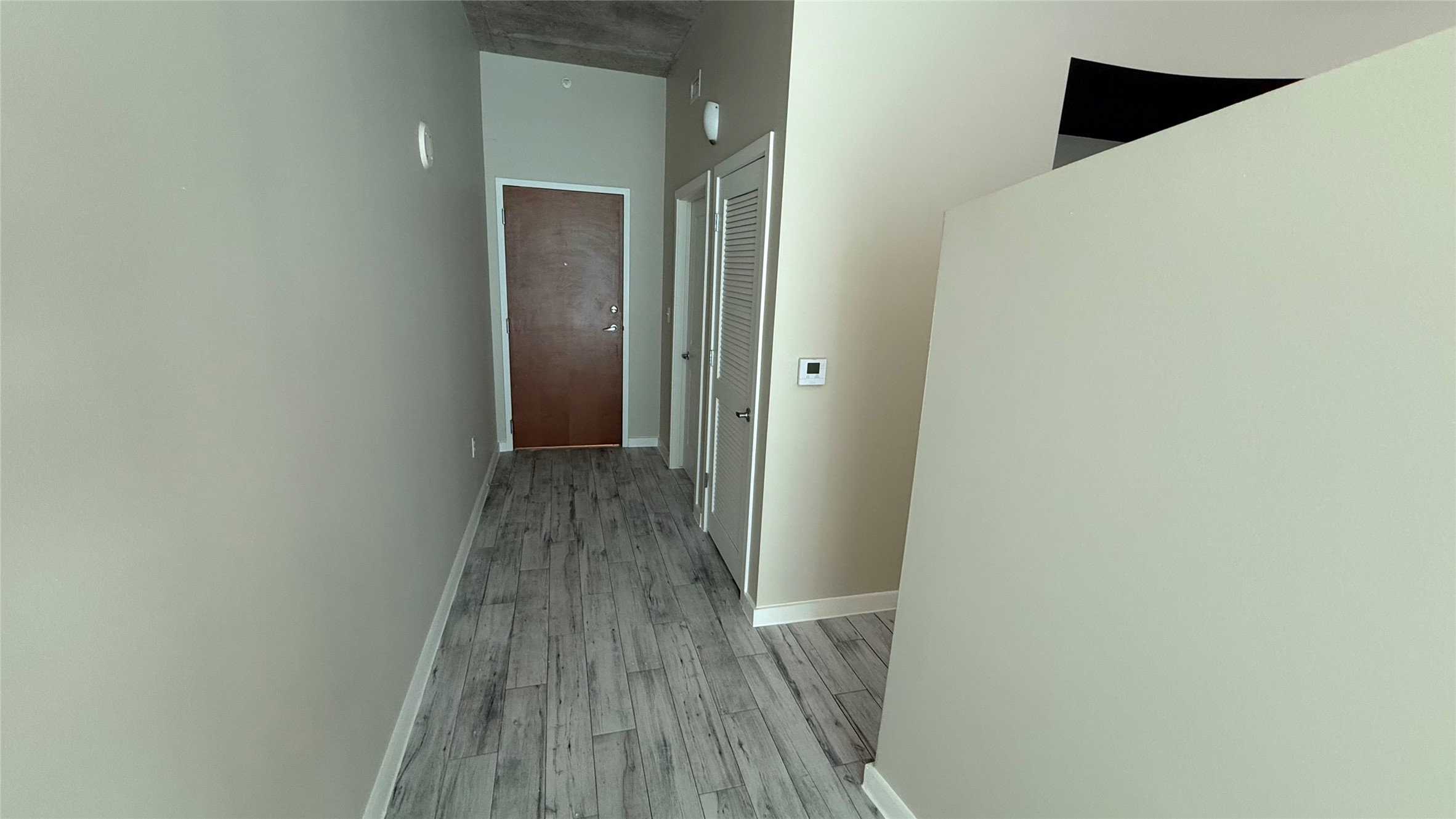 5925 Almeda Road 11612 Property Photo 4