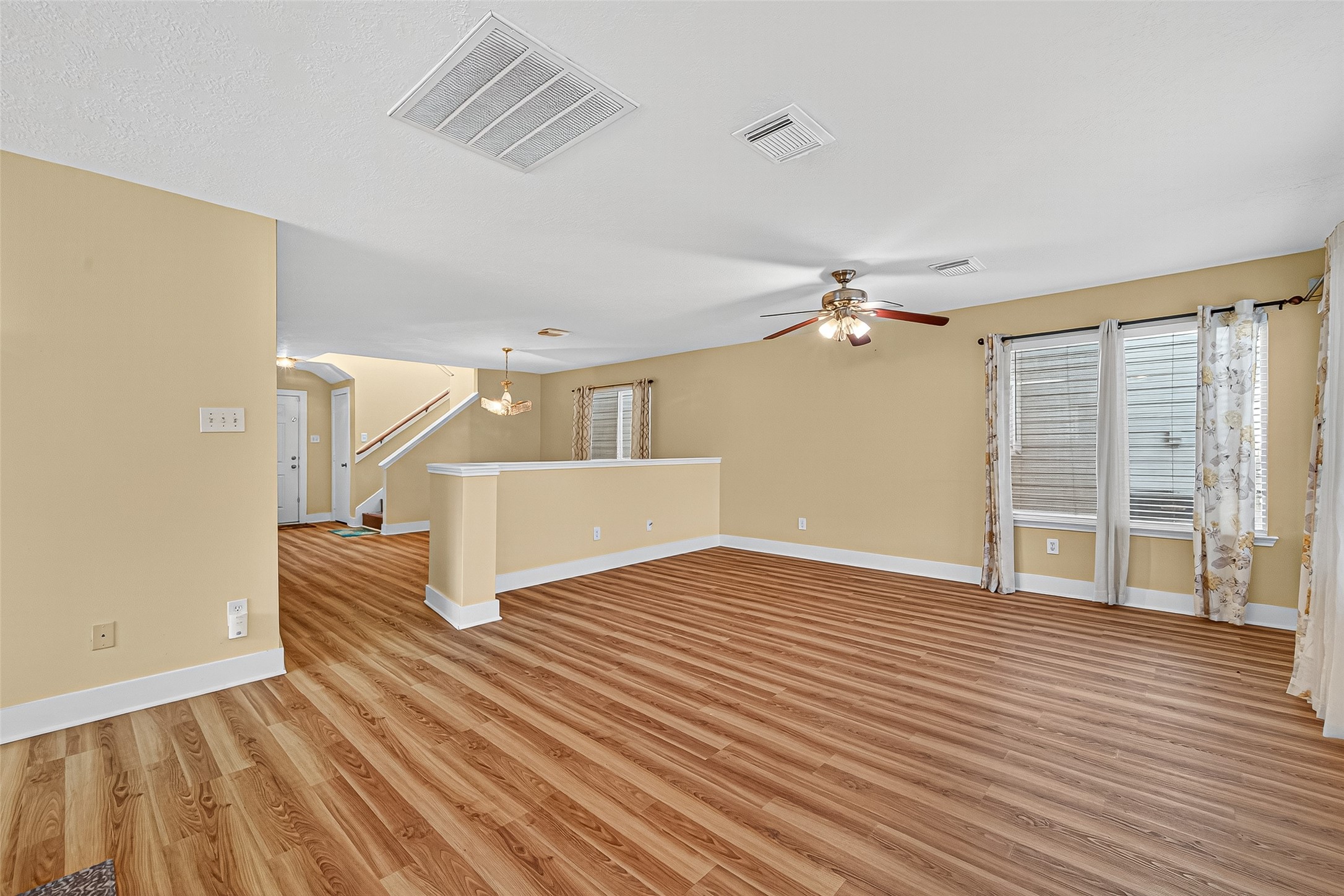15859 E Park Court Property Photo 4