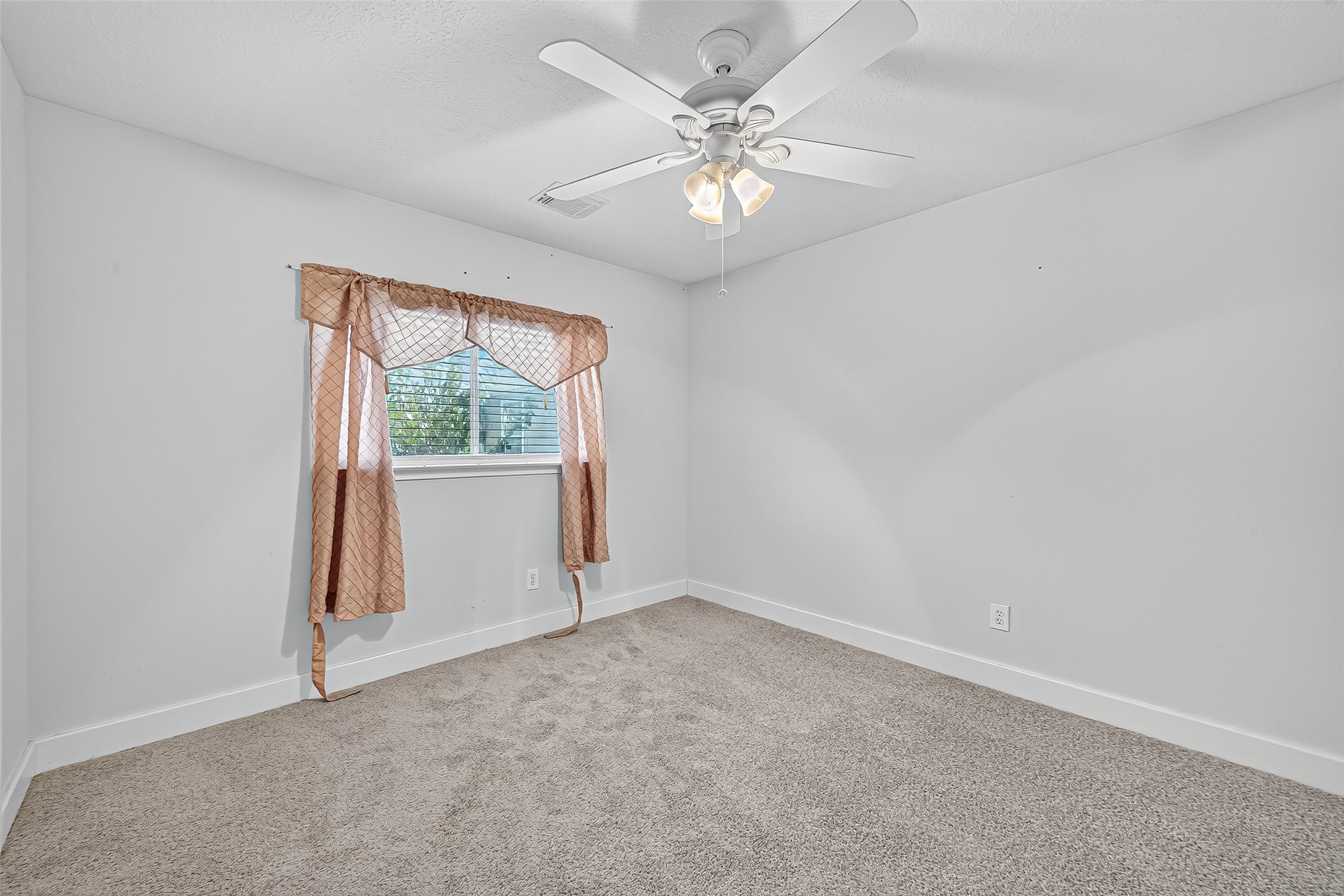 15859 E Park Court Property Photo 18