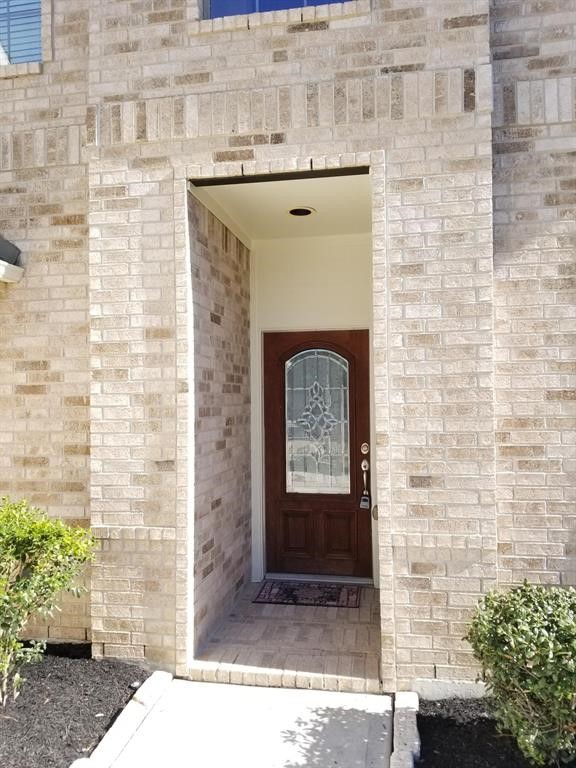25406 Archdale Court Property Photo 4