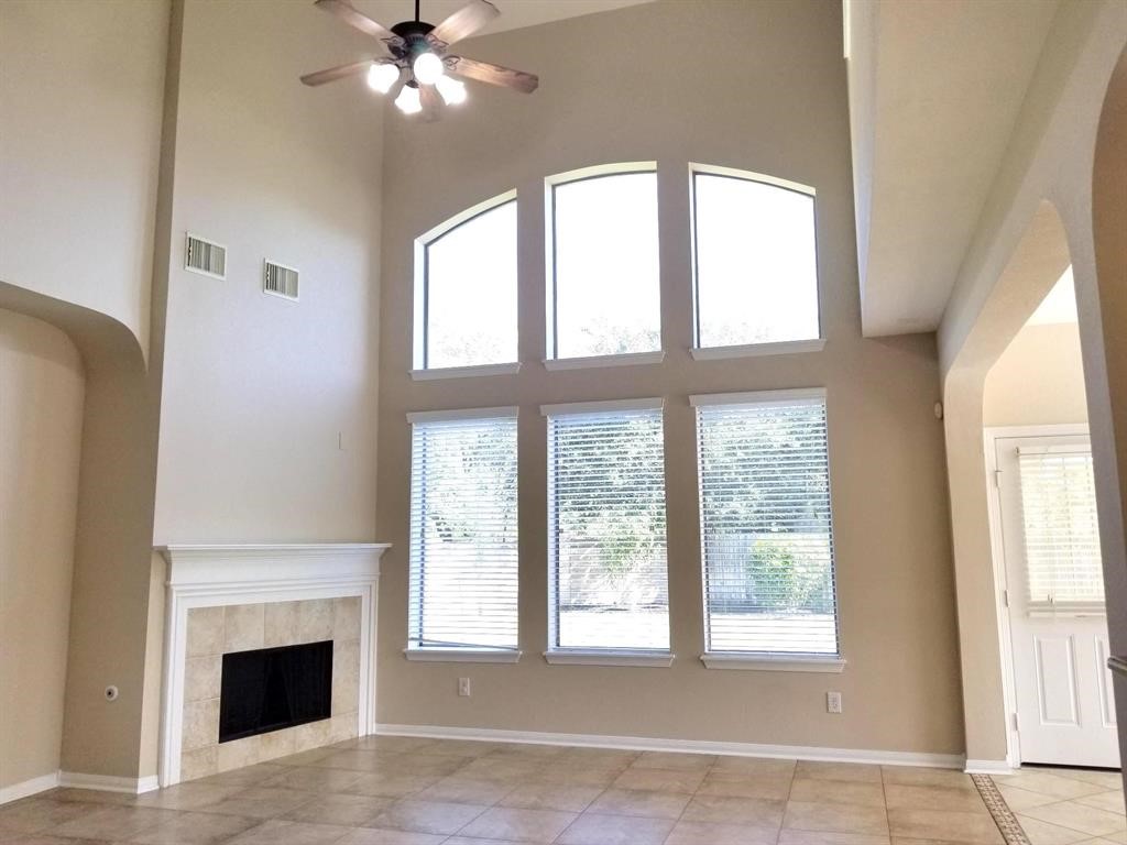 25406 Archdale Court Property Photo 7