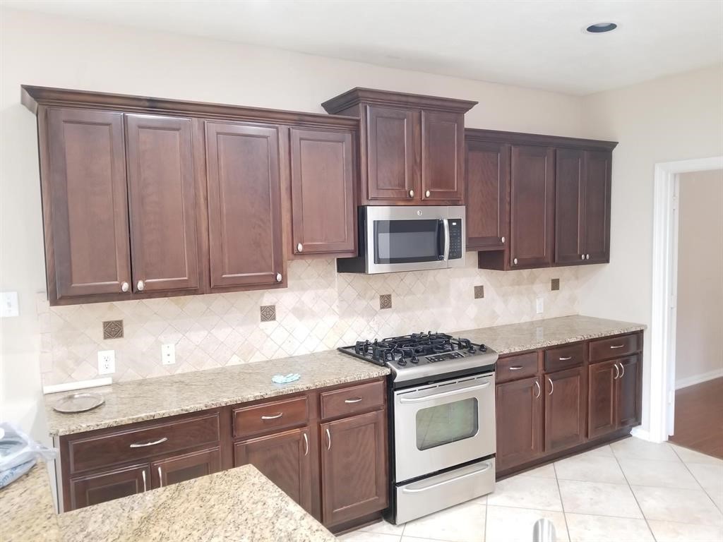 25406 Archdale Court Property Photo 10