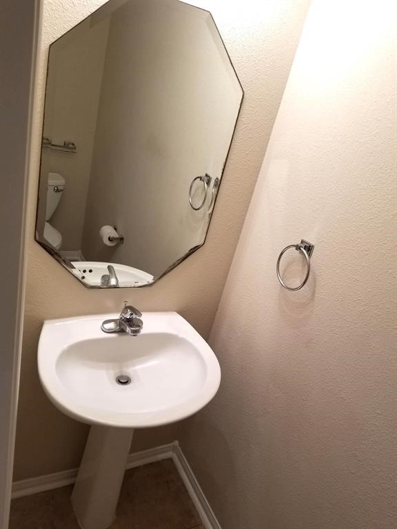 25406 Archdale Court Property Photo 17