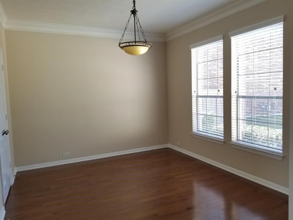 25406 Archdale Court Property Photo 20