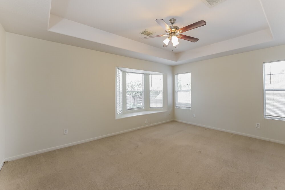 12226 Carriage Oak Circle Property Photo 9
