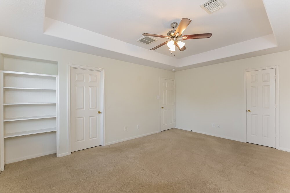 12226 Carriage Oak Circle Property Photo 10