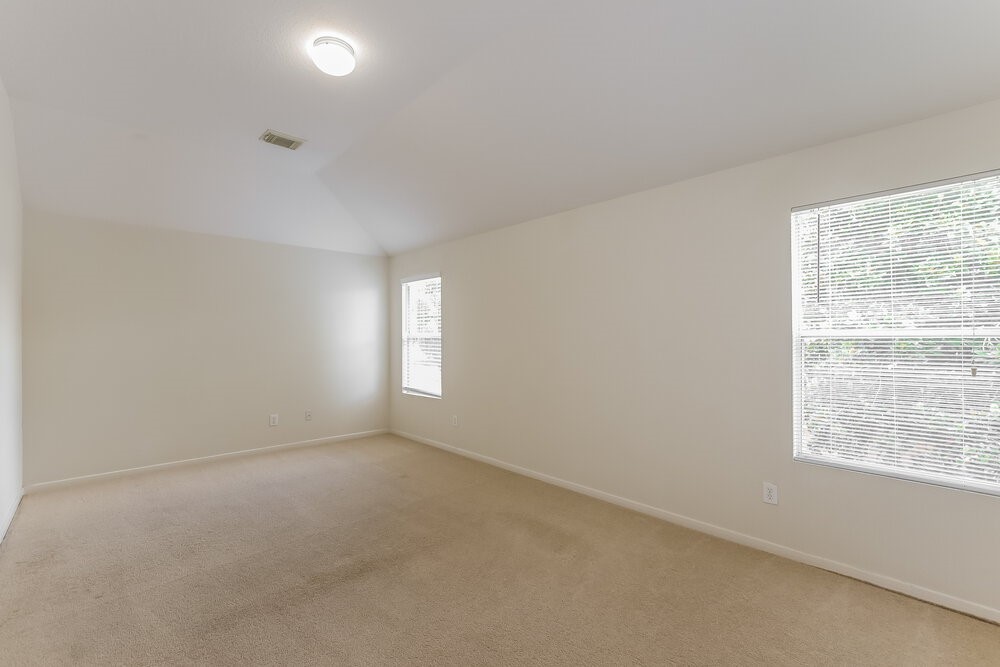 12226 Carriage Oak Circle Property Photo 16