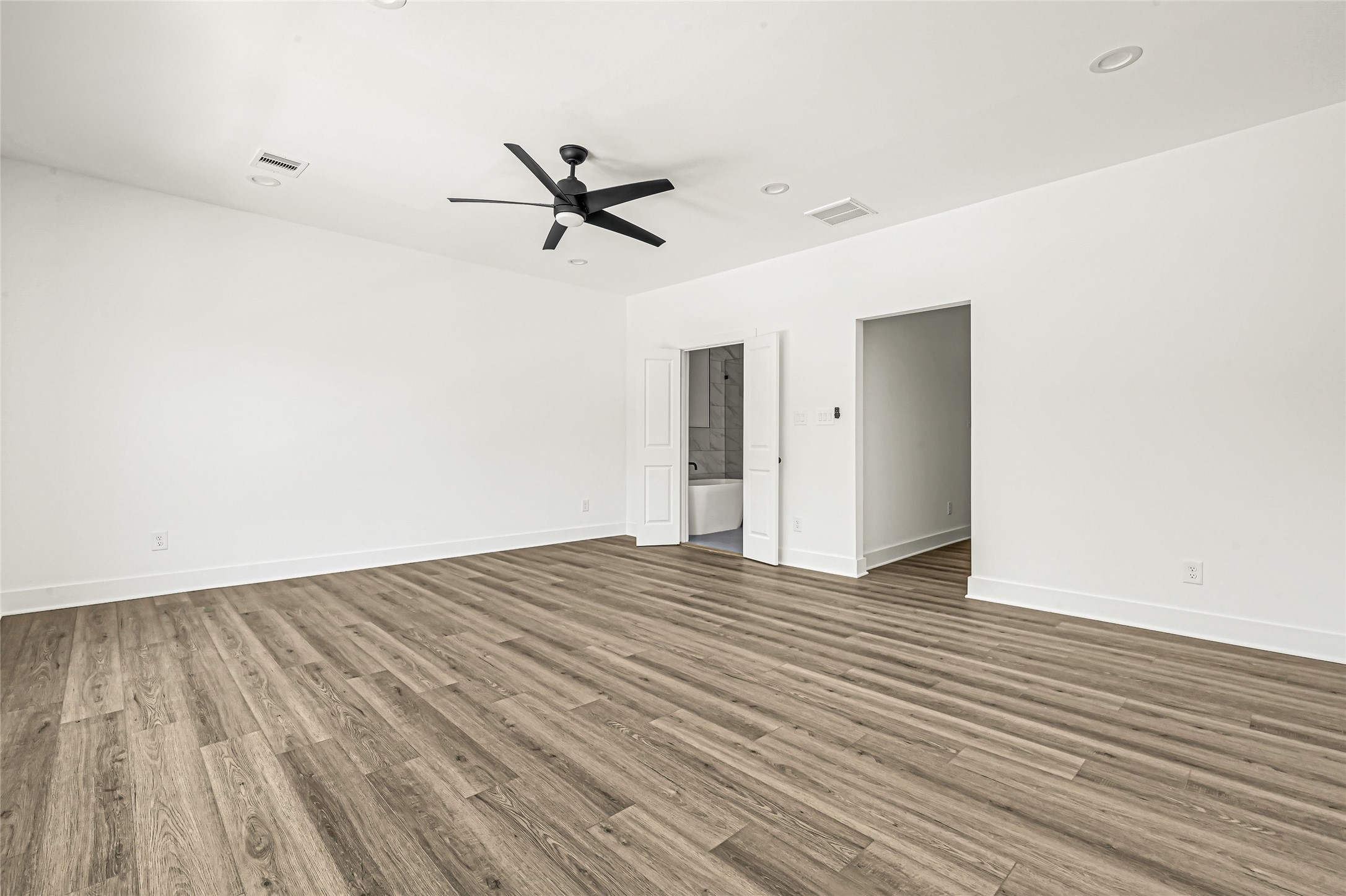 7411 Charlie Street Property Photo 27