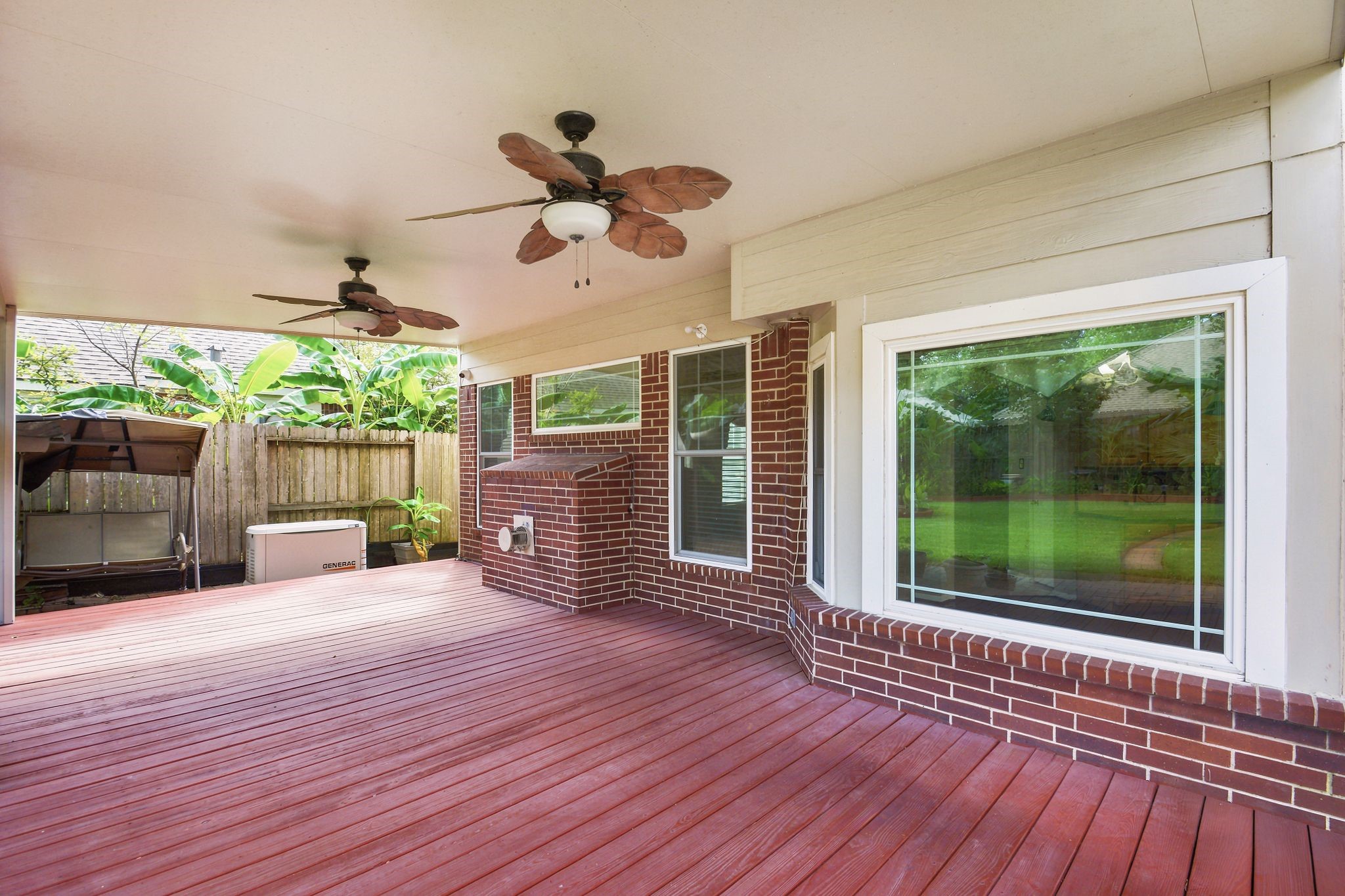 2718 Honeysuckle Walk Property Photo 36