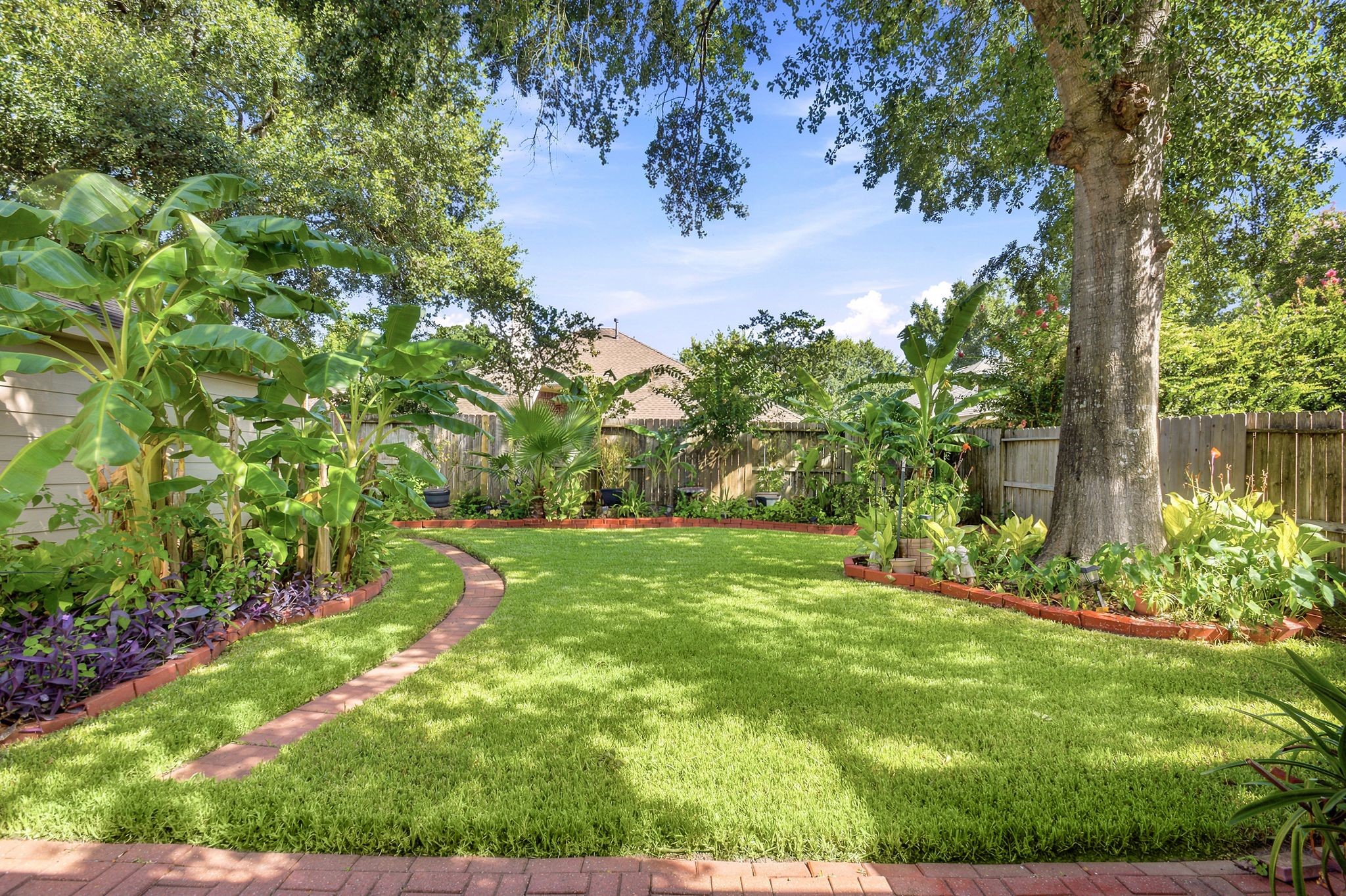 2718 Honeysuckle Walk Property Photo 44