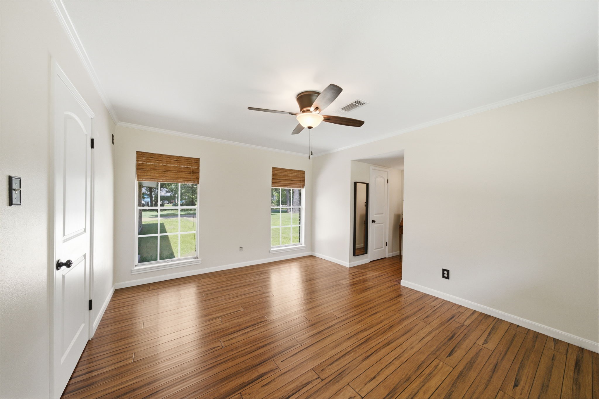 11619 Advance Drive Property Photo 12