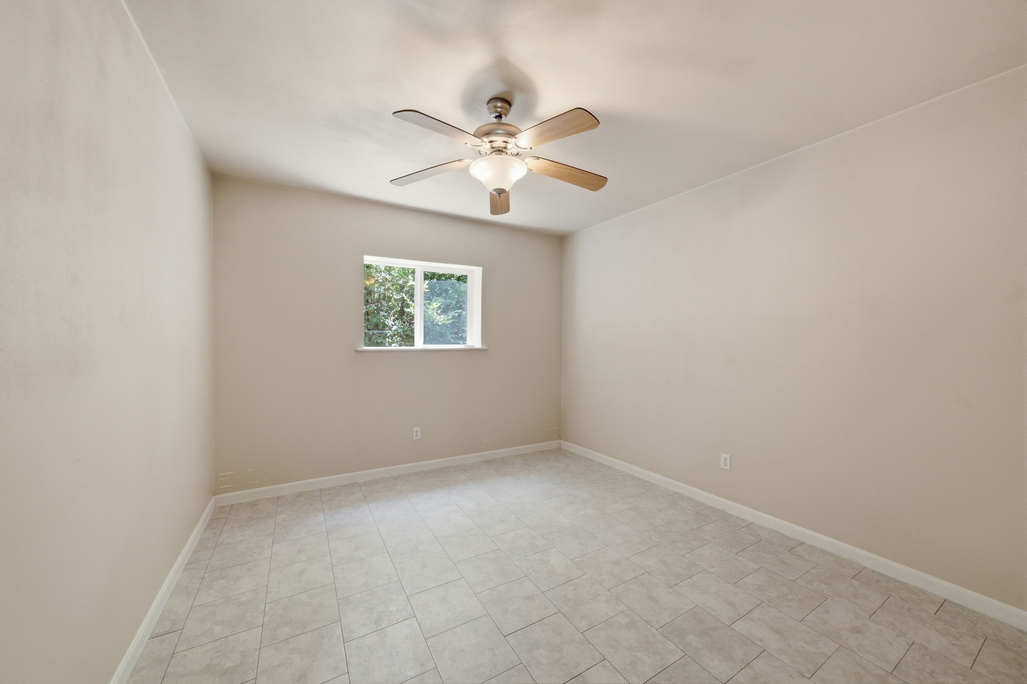 11619 Advance Drive Property Photo 29