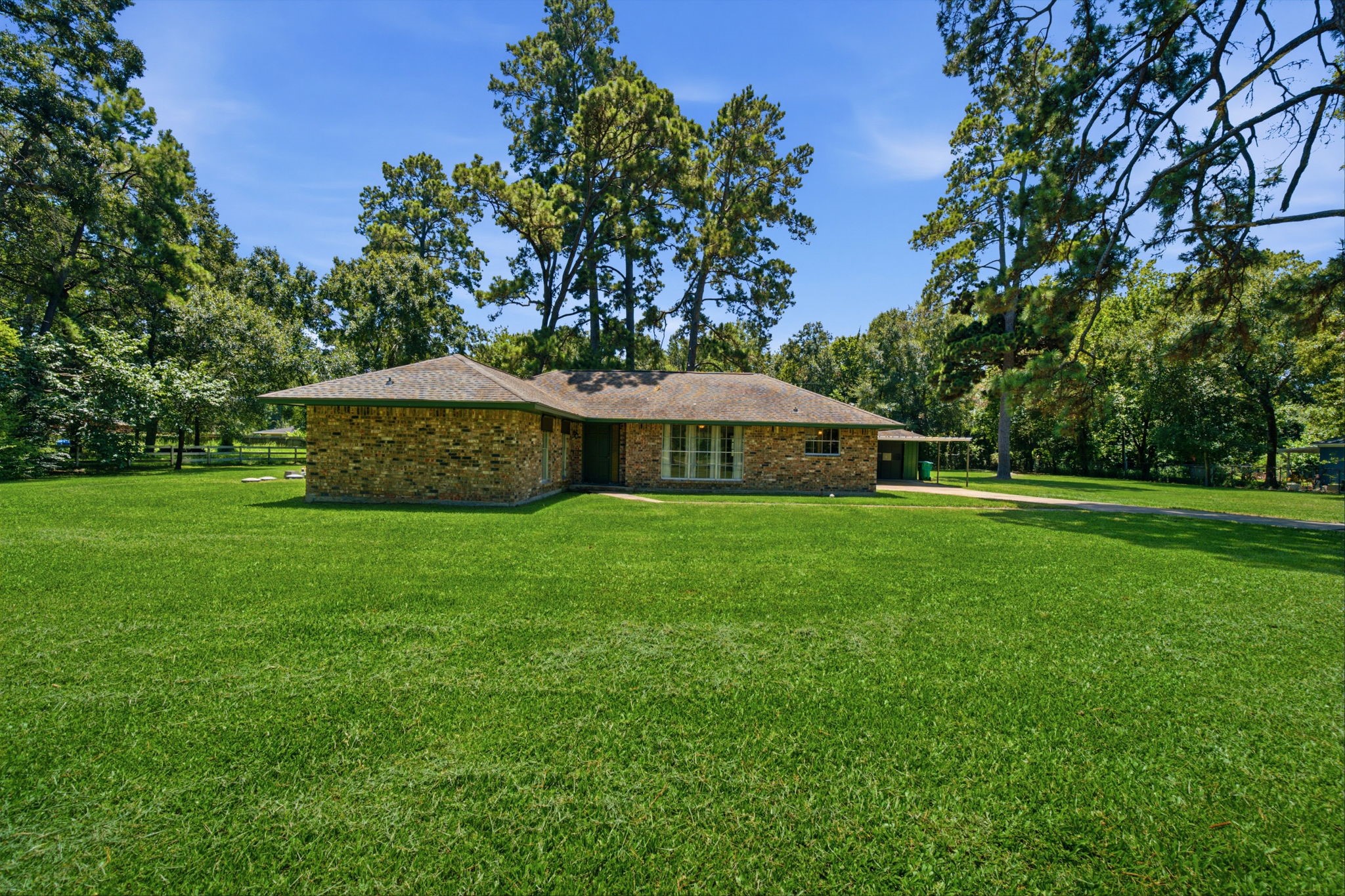 11619 Advance Drive Property Photo 37