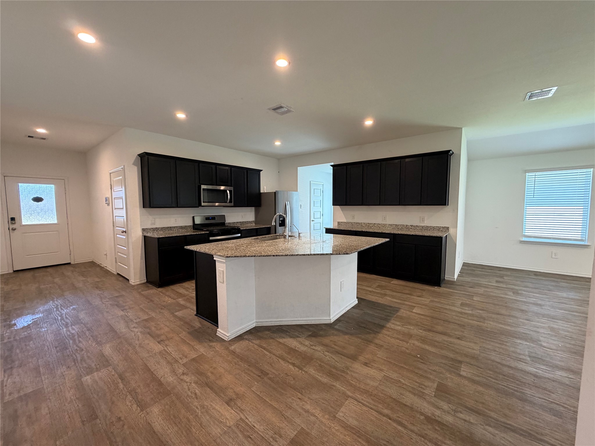 7419 Audubon Russet Drive Property Photo 4