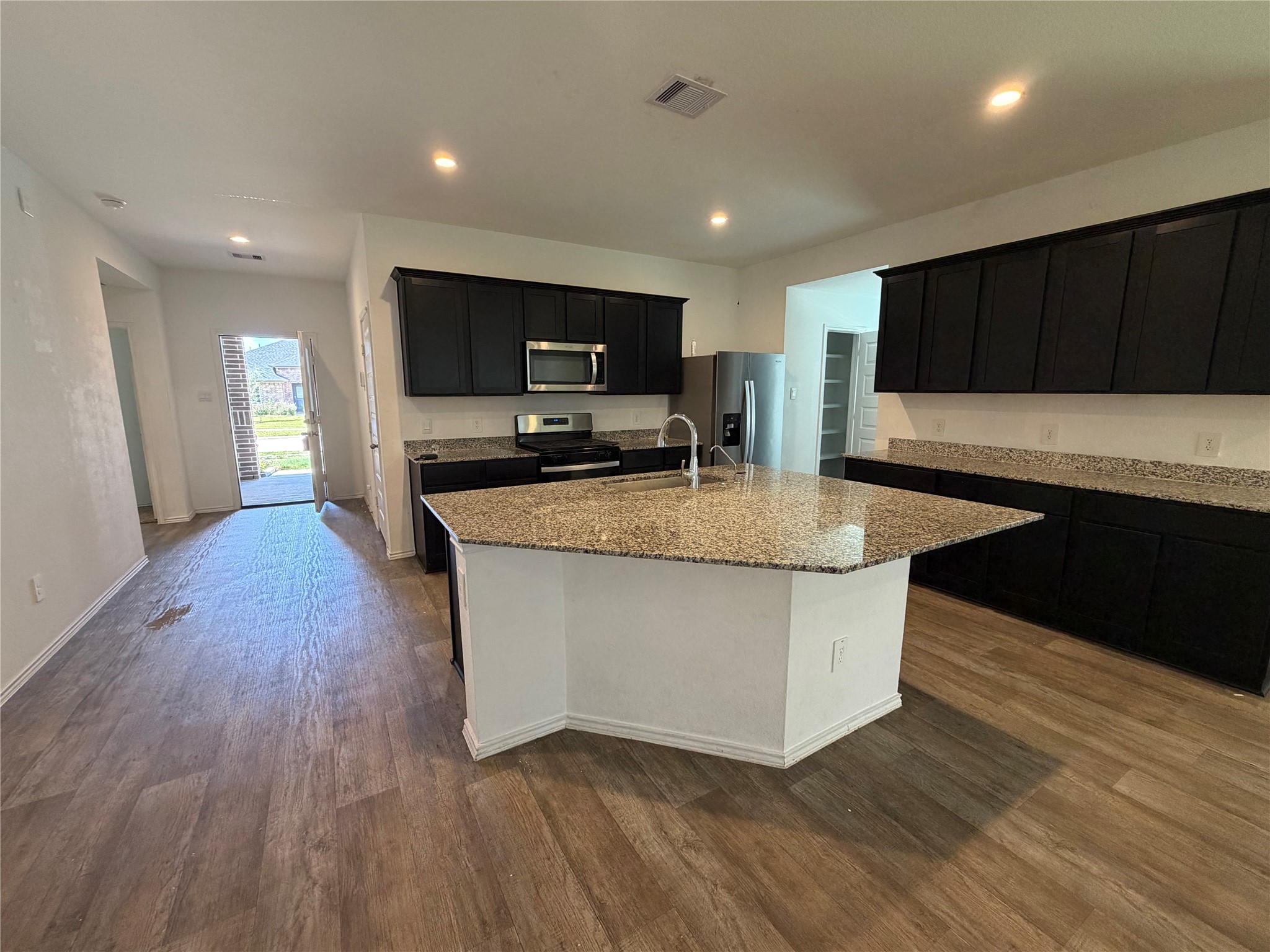 7419 Audubon Russet Drive Property Photo 6