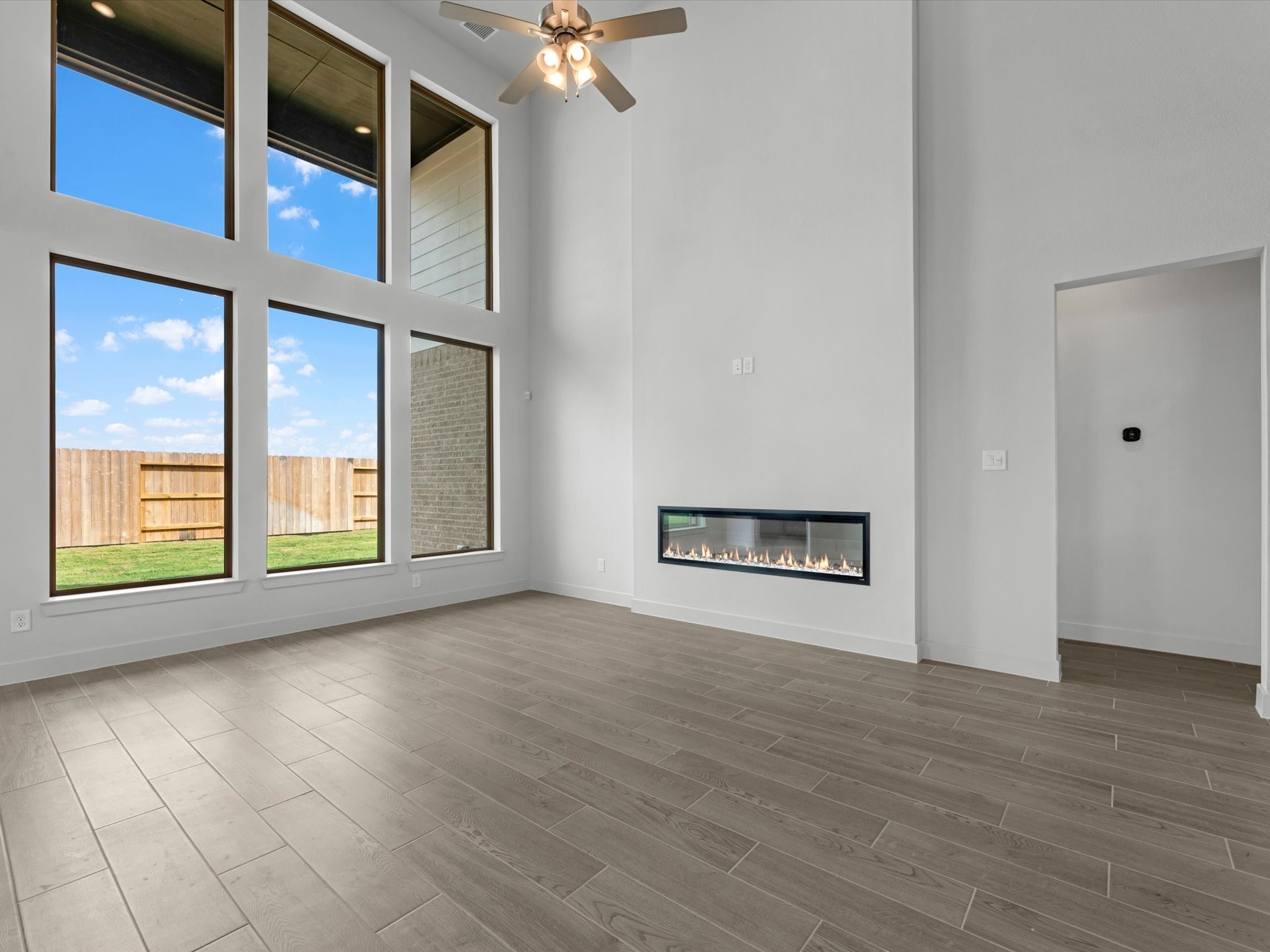 22114 Ivy Landing Street Property Photo 5