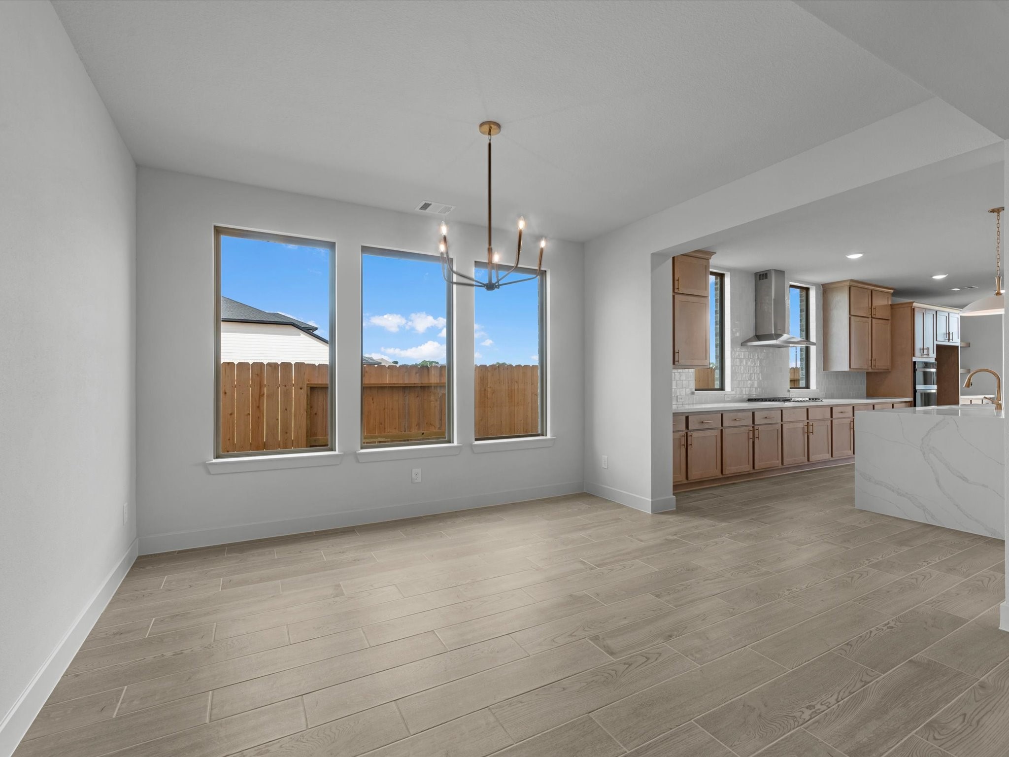22114 Ivy Landing Street Property Photo 9