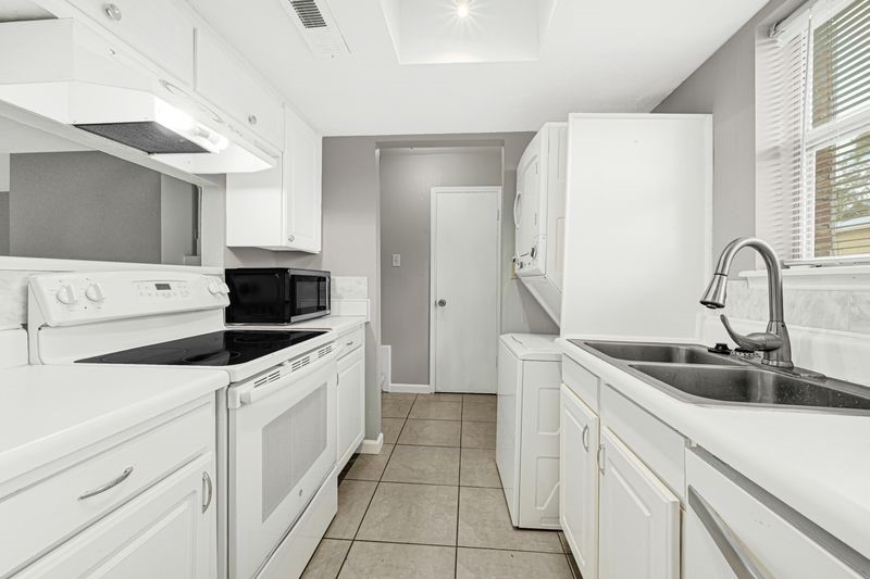 14333 Memorial Drive 99 Property Photo 6