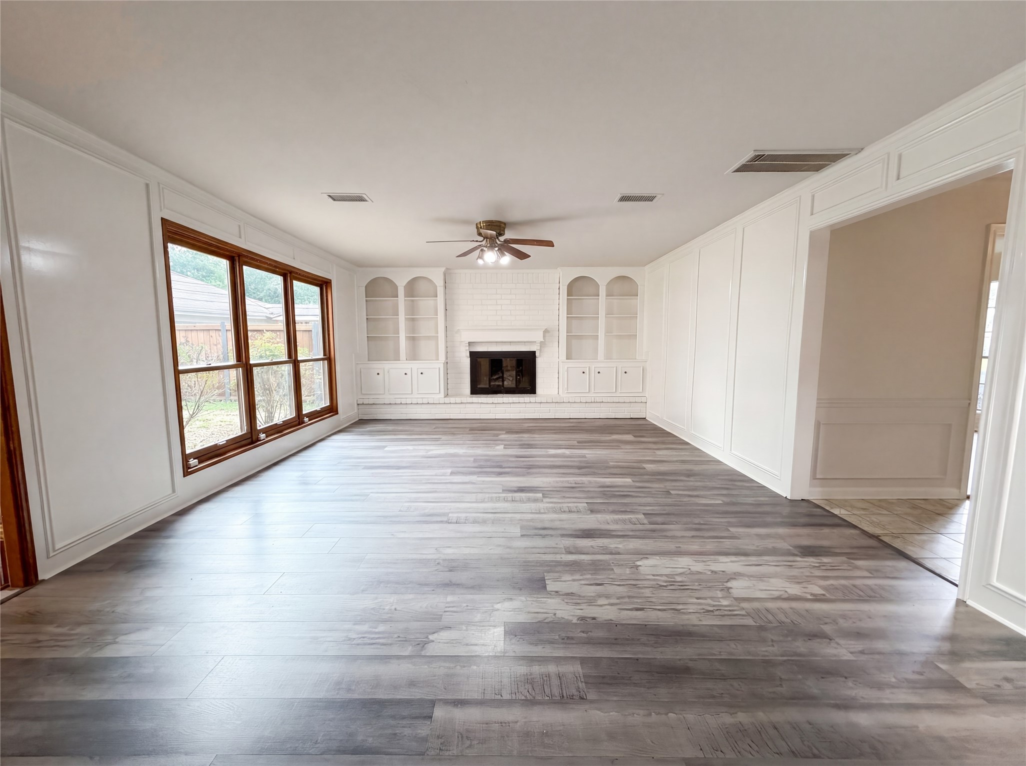 17518 Rustington Drive Property Photo 3