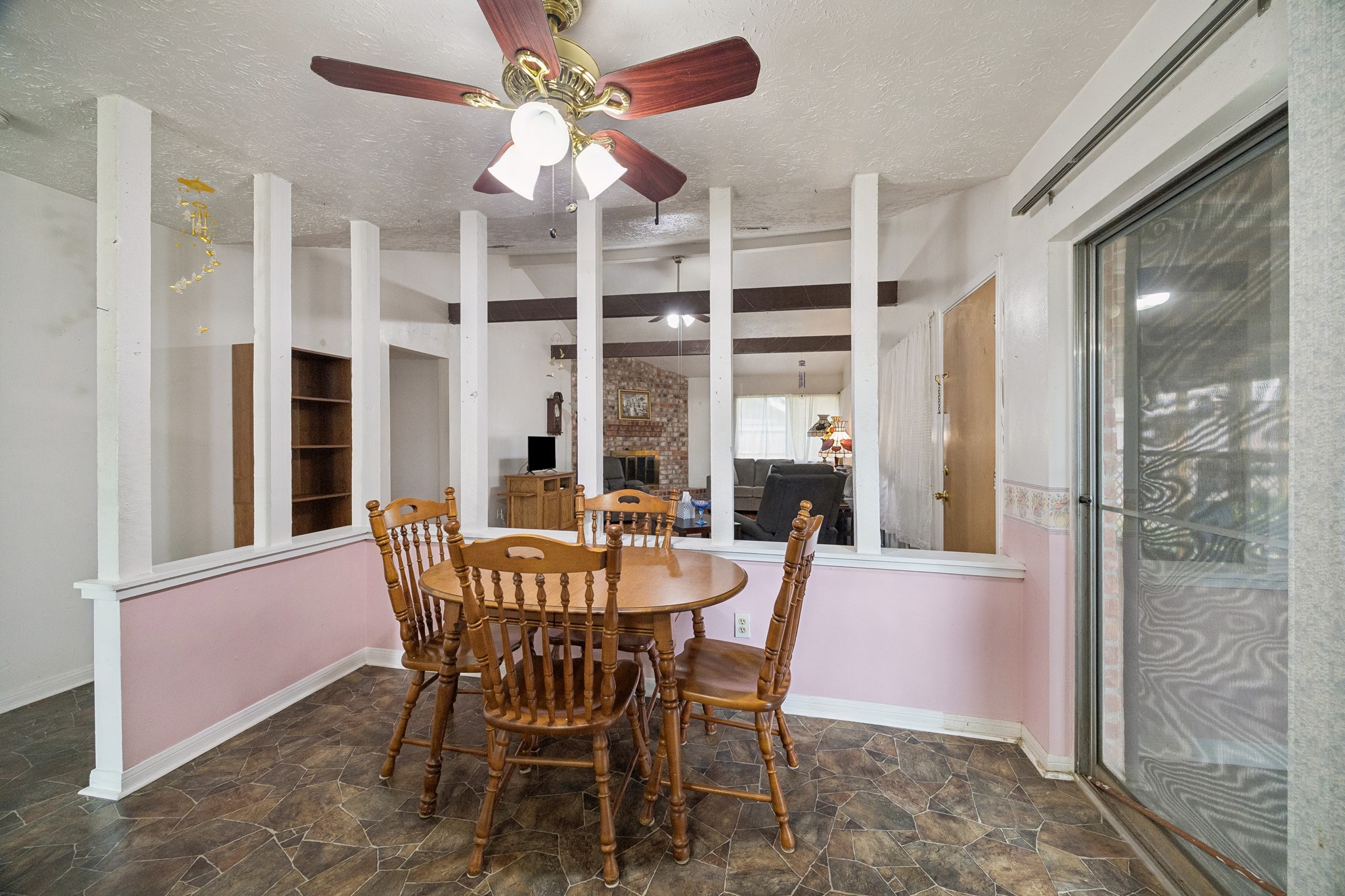 2025 Hillshire Drive Property Photo 6
