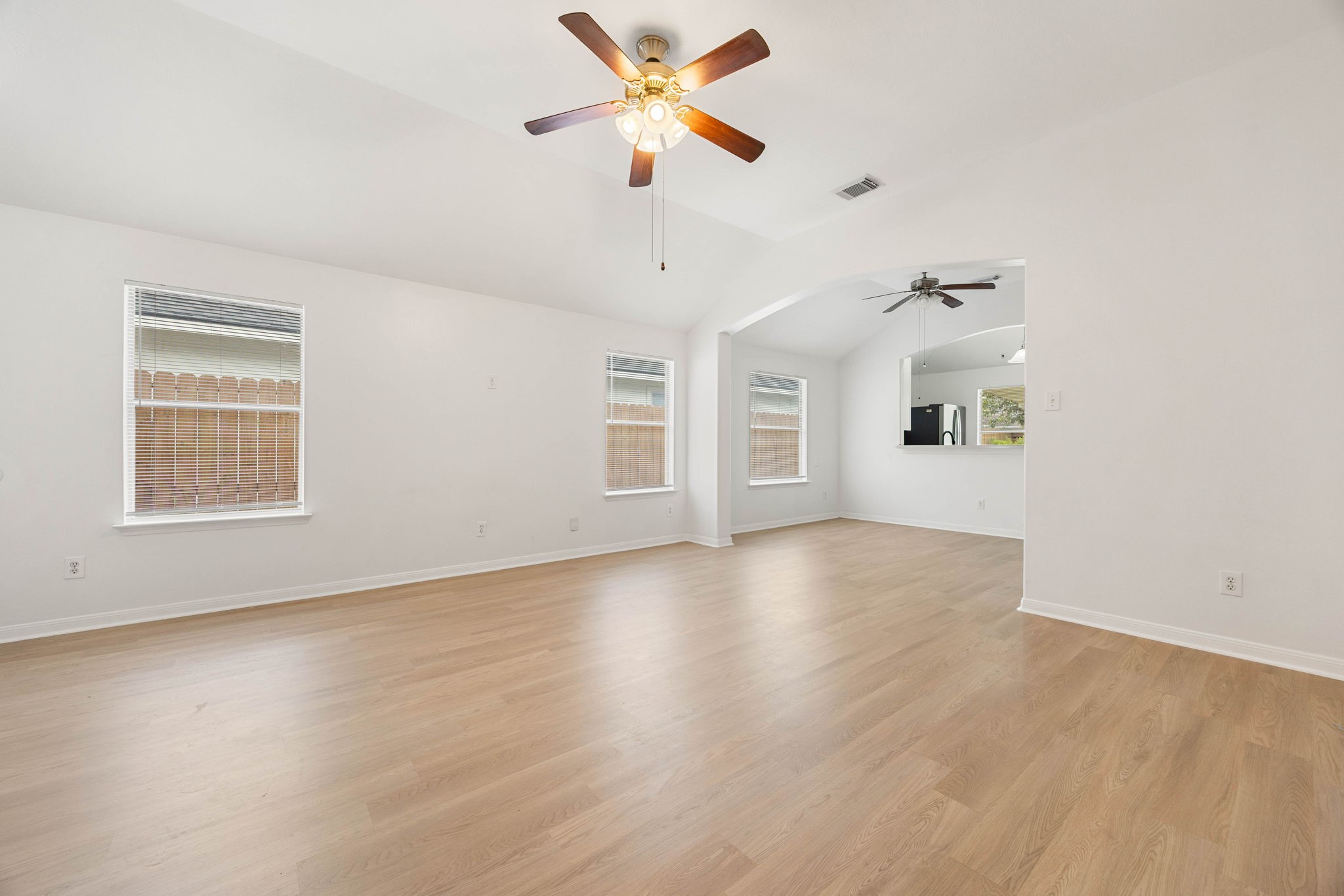 14019 Kinsbourne Court Property Photo 4