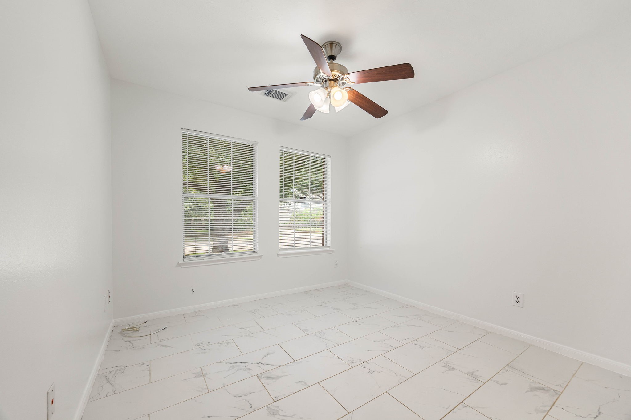 14019 Kinsbourne Court Property Photo 13