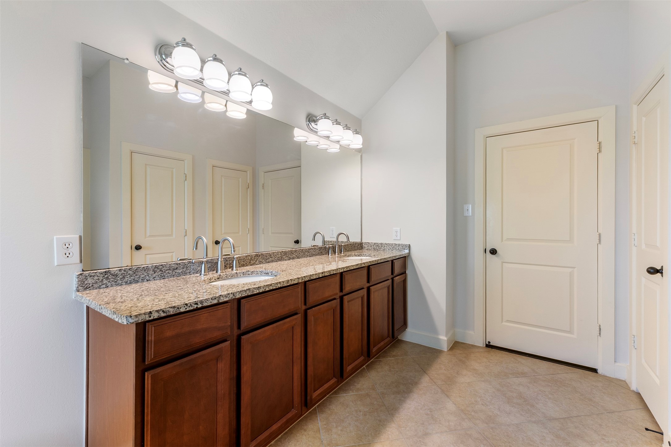 12518 Baldwin Springs Court Property Photo 28