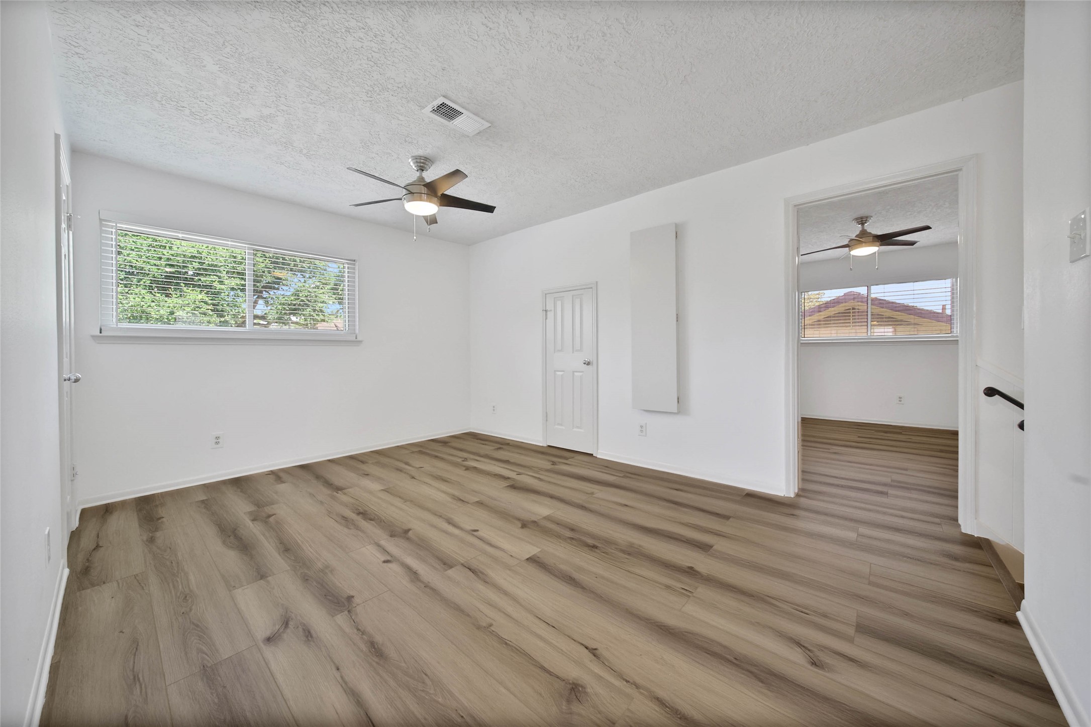 9411 Roos Road Property Photo 33