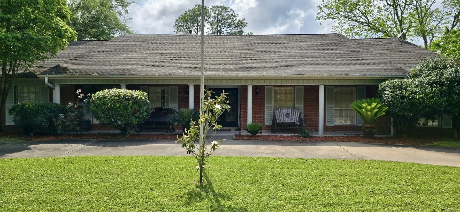 1 Lazy Lane Property Photo 1