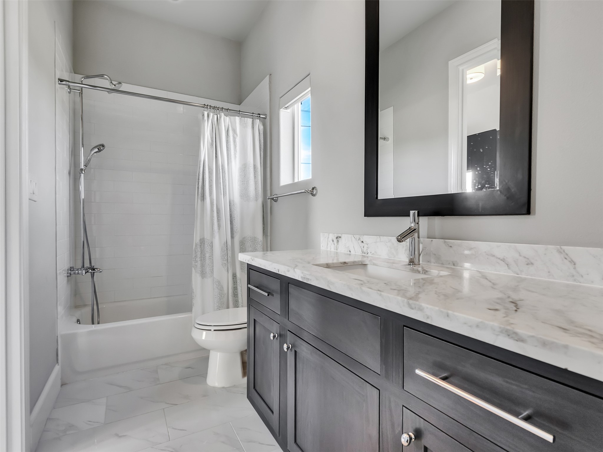 2514 Kolbe Reach Property Photo 12