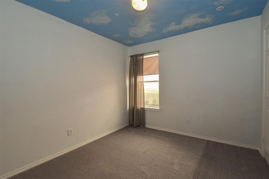 16122 Speyburn Court Property Photo 8
