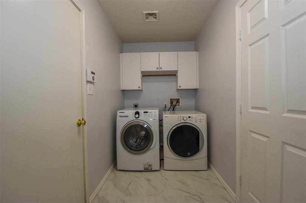 16122 Speyburn Court Property Photo 13