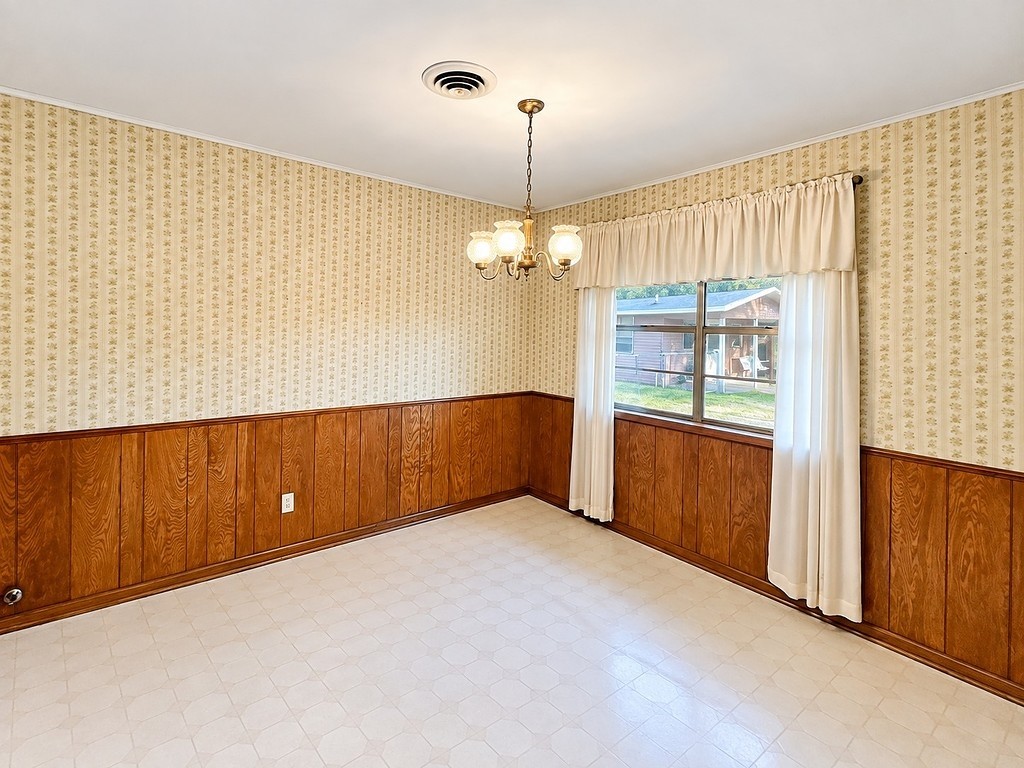 107 Franklin Street Property Photo 5