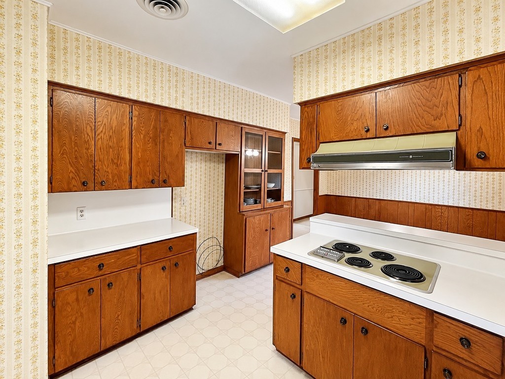 107 Franklin Street Property Photo 7