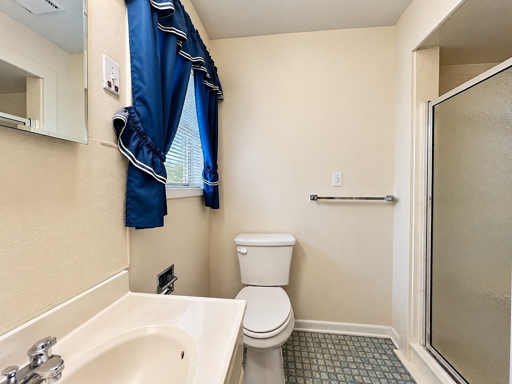 107 Franklin Street Property Photo 10