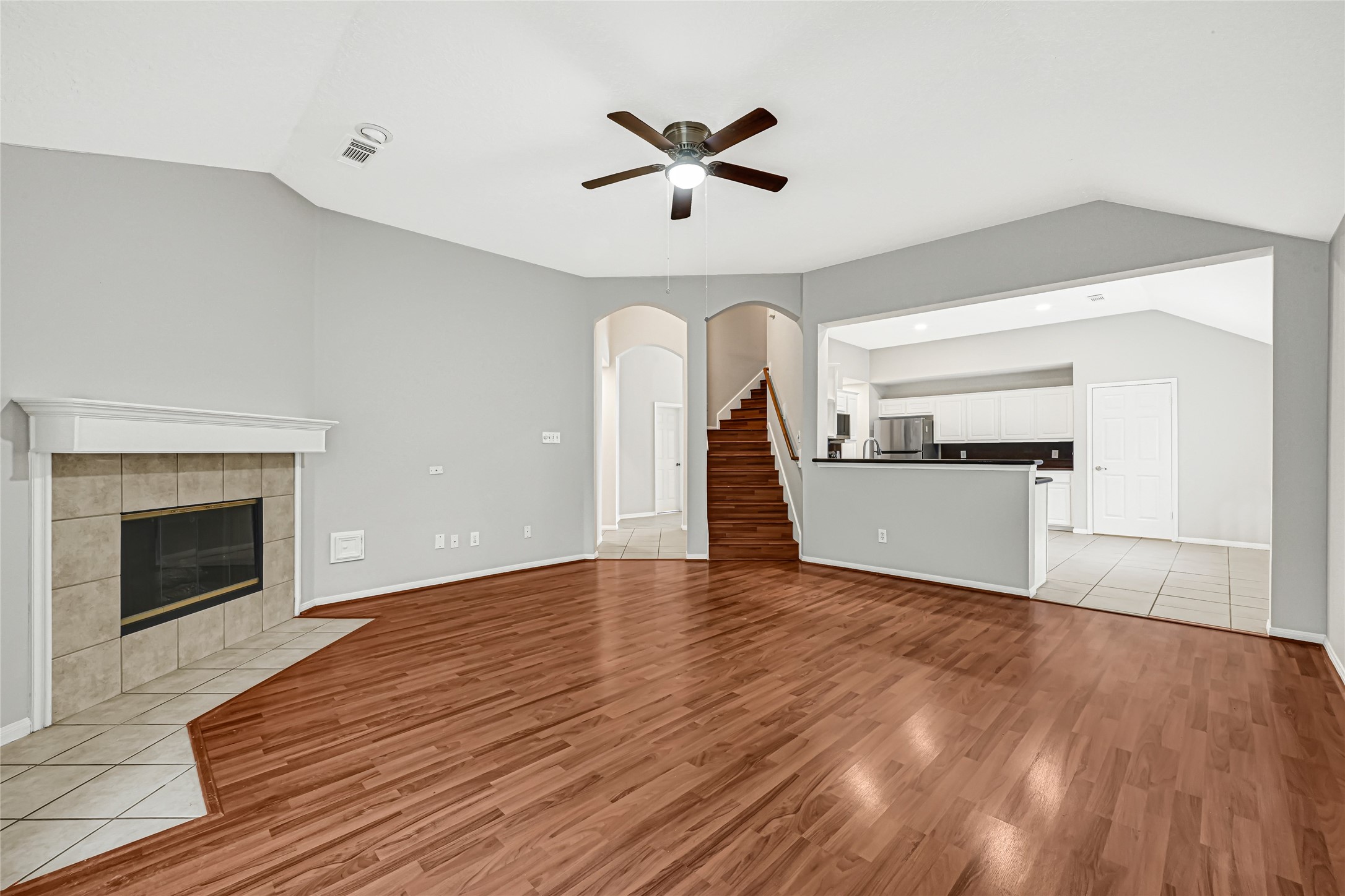 10323 Emerald Pine Drive Property Photo 5