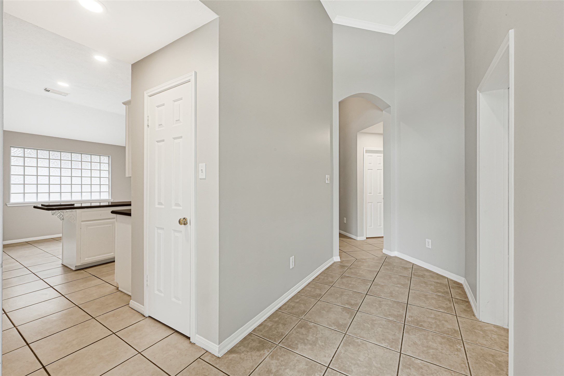 10323 Emerald Pine Drive Property Photo 8