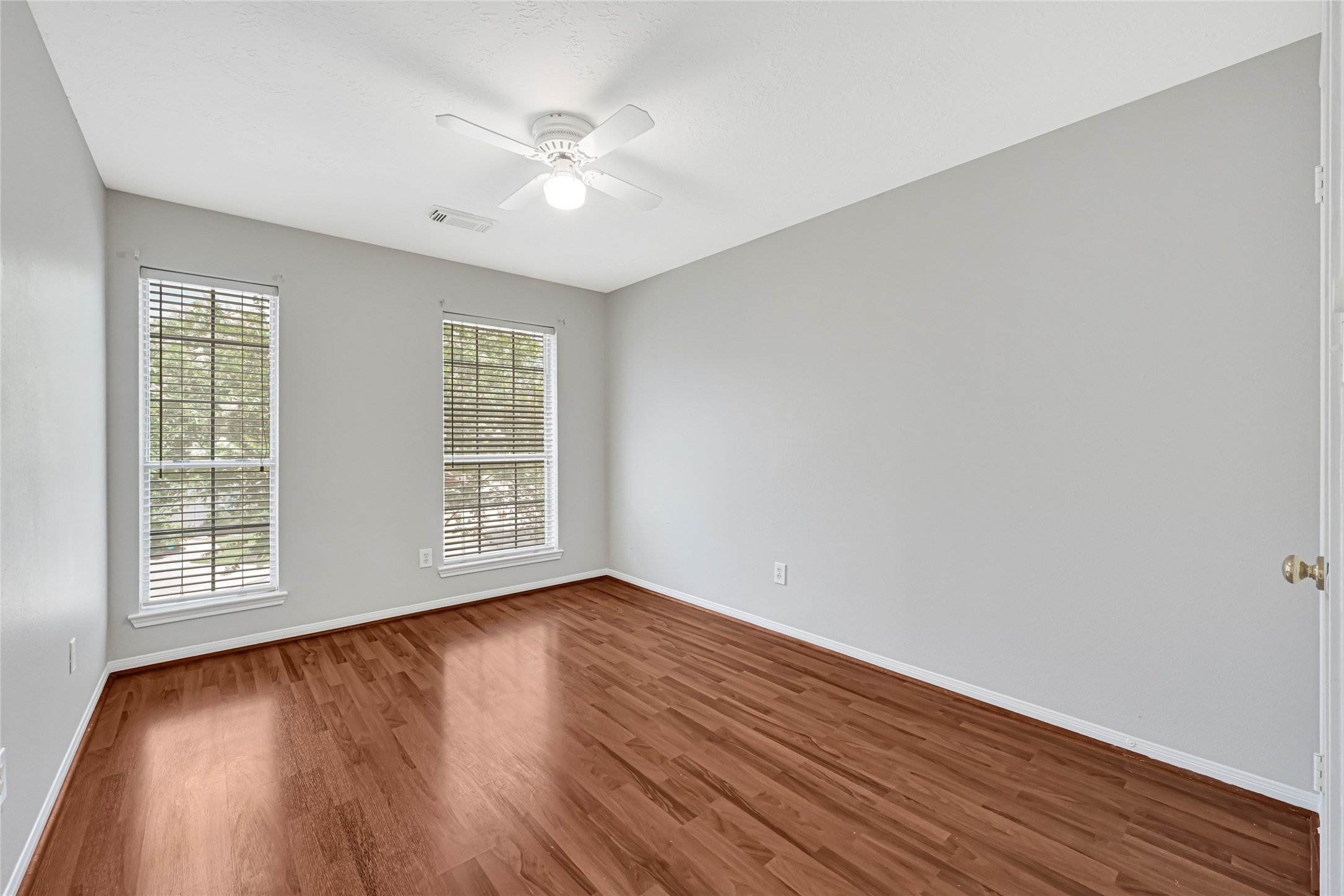 10323 Emerald Pine Drive Property Photo 20