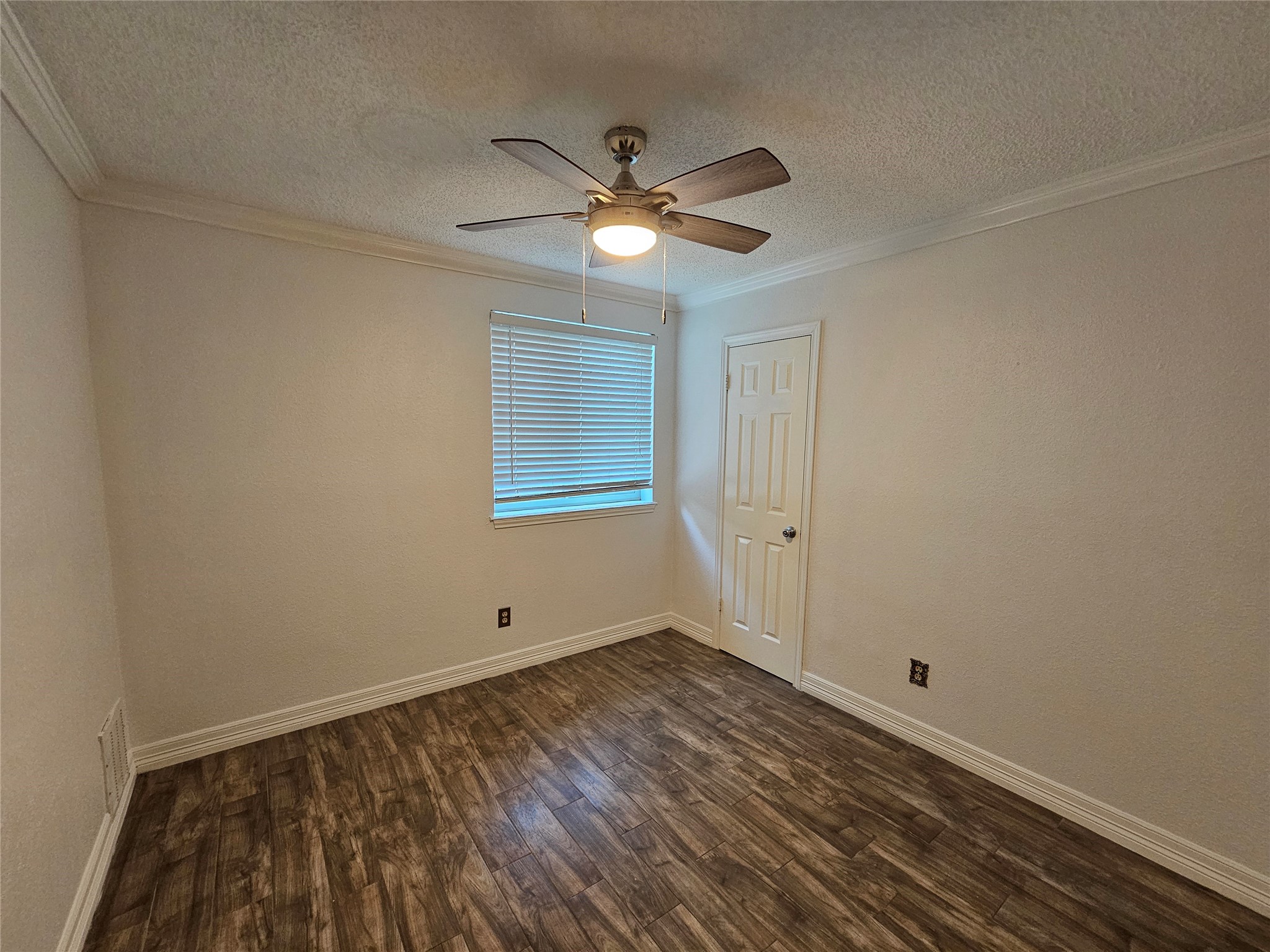 2715 Ashington Drive Property Photo 21