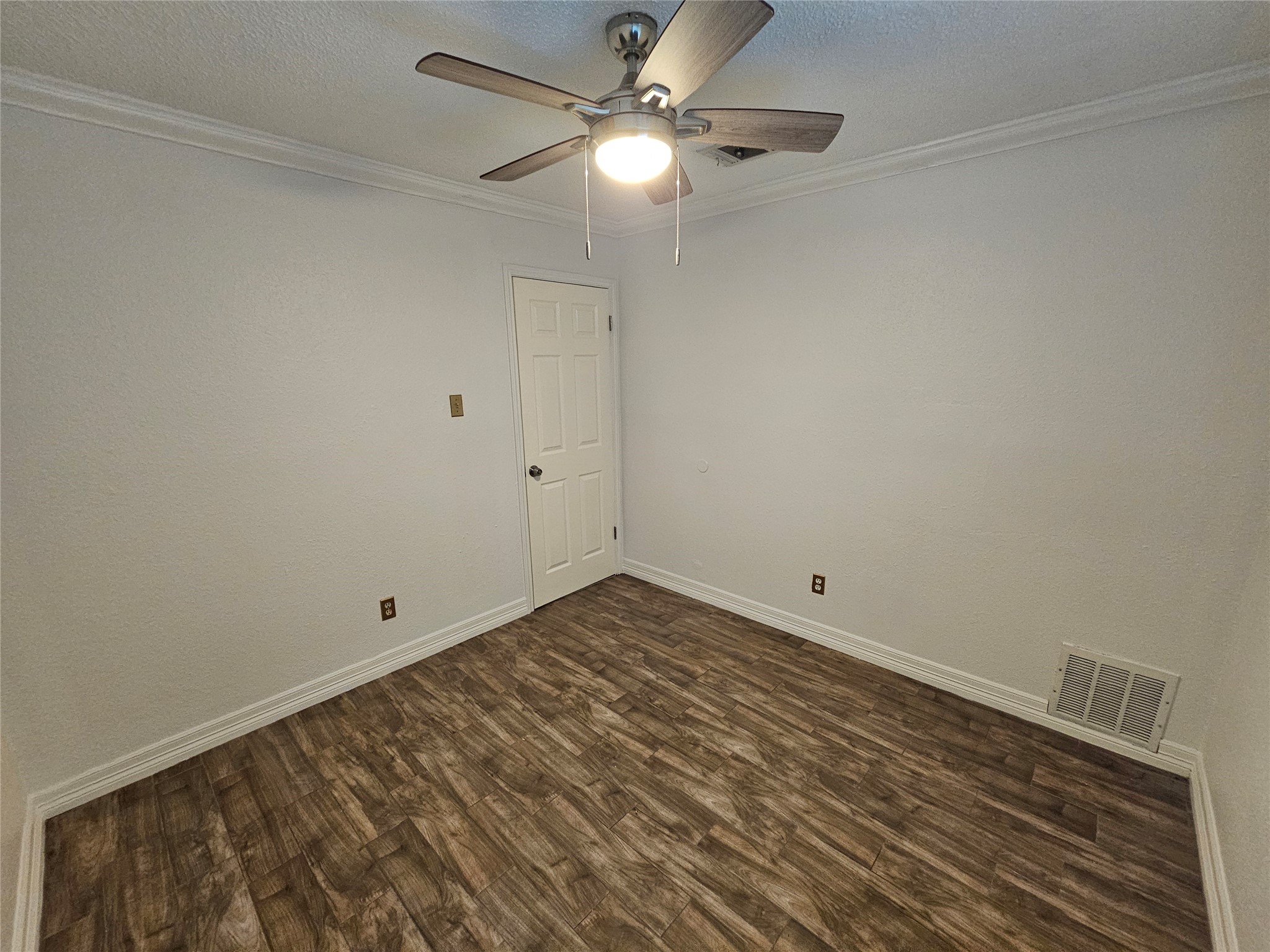 2715 Ashington Drive Property Photo 22