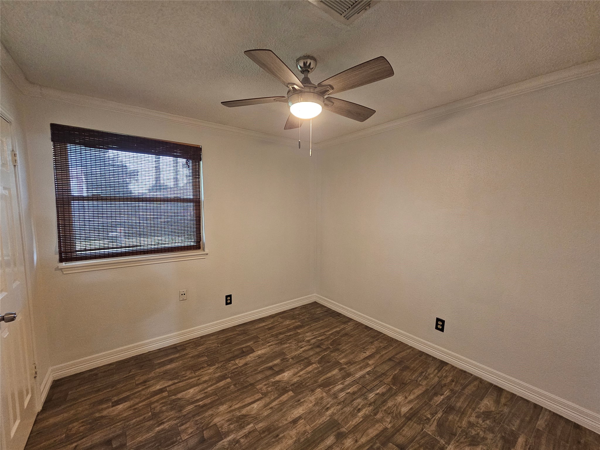 2715 Ashington Drive Property Photo 23