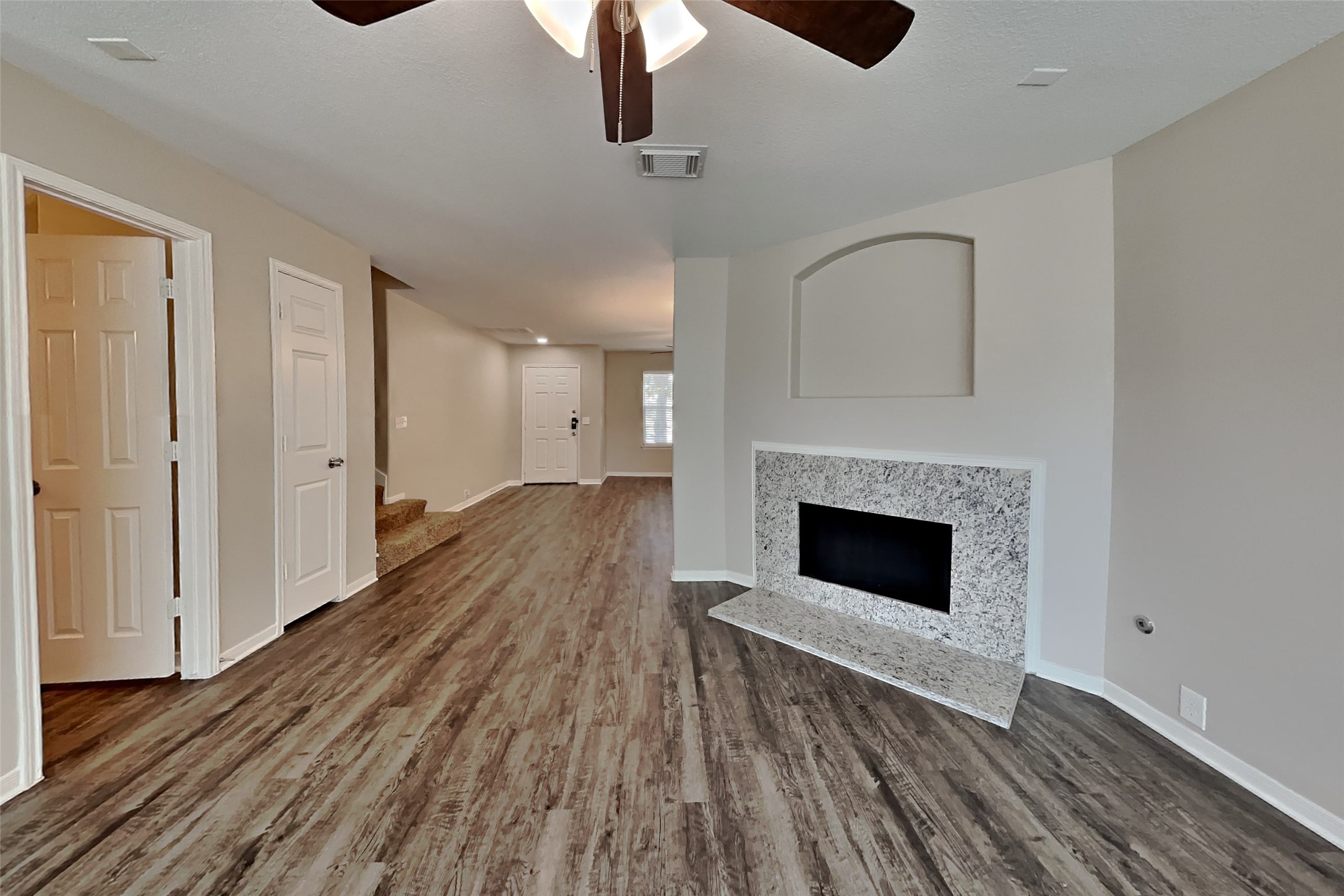 17435 Ivy Stream Drive Property Photo 4