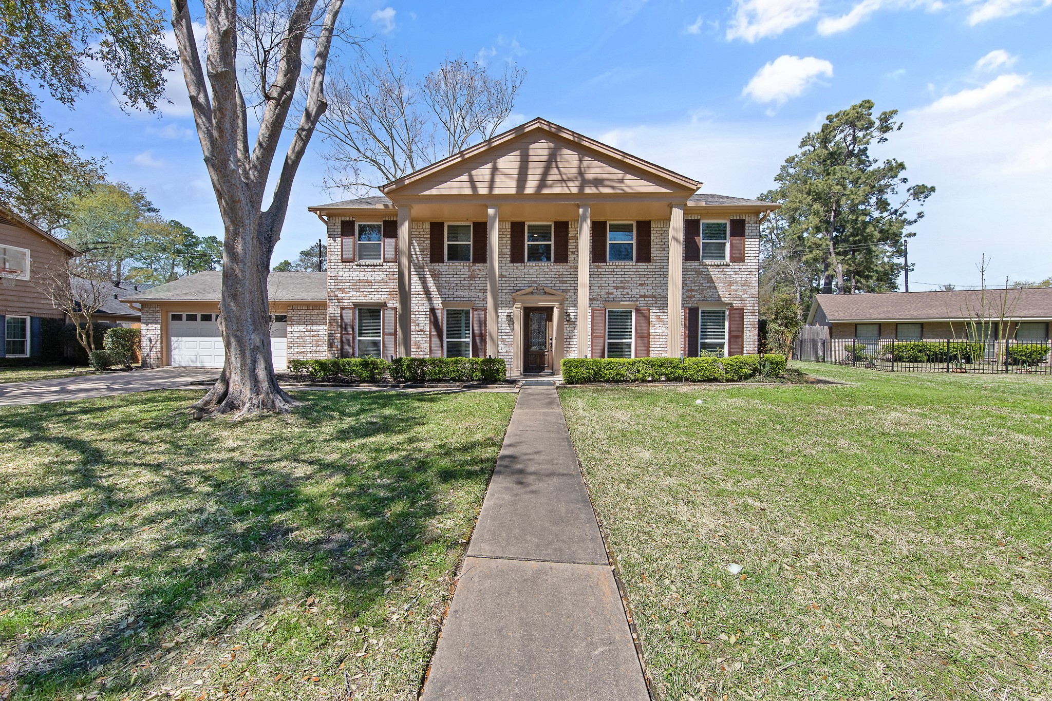 5906 Echo Lake Lane Property Photo
